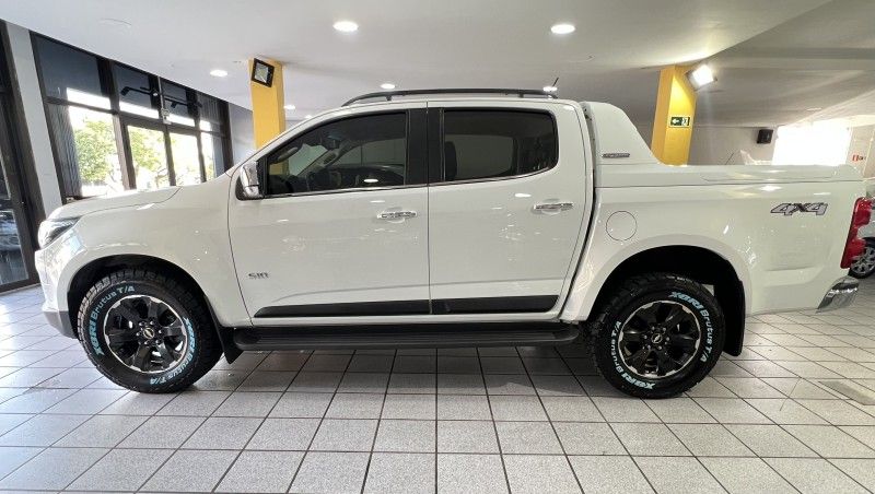 CHEVROLET S10 2.8 HIGH COUNTRY 4X4 CD 16V TURBO 2022/2022 PRIME MULTIMARCAS CAXIAS DO SUL / Carros no Vale