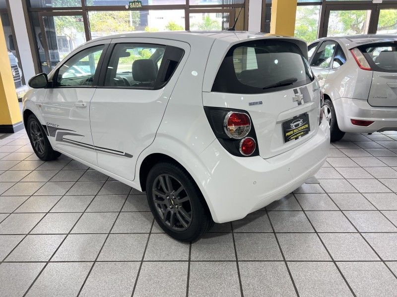 CHEVROLET SONIC 1.6 LTZ EFFECT 16V 2014/2014 PRIME MULTIMARCAS CAXIAS DO SUL / Carros no Vale