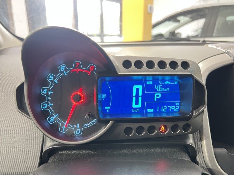 CHEVROLET SONIC 1.6 LTZ EFFECT 16V 2014/2014 PRIME MULTIMARCAS CAXIAS DO SUL / Carros no Vale