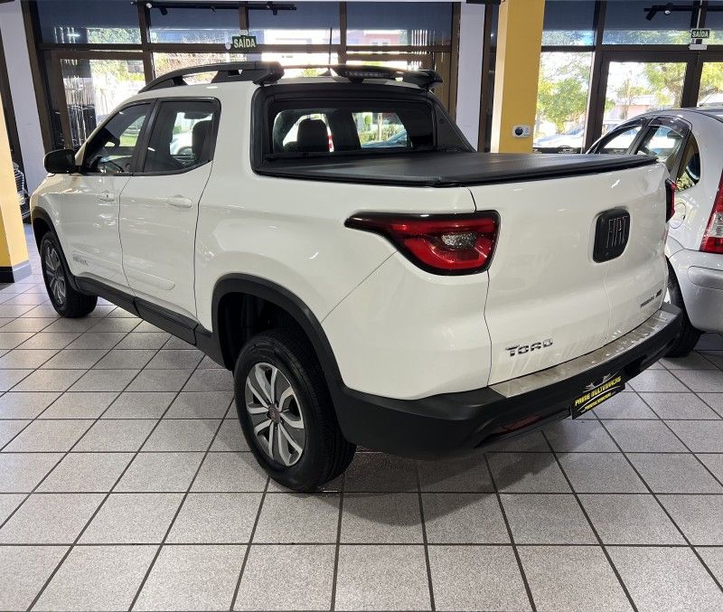 FIAT TORO 1.8 16V OPENING EDITION 2017/2017 PRIME MULTIMARCAS CAXIAS DO SUL / Carros no Vale