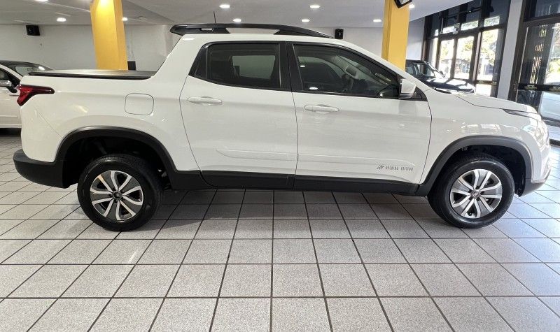 FIAT TORO 1.8 16V OPENING EDITION 2017/2017 PRIME MULTIMARCAS CAXIAS DO SUL / Carros no Vale
