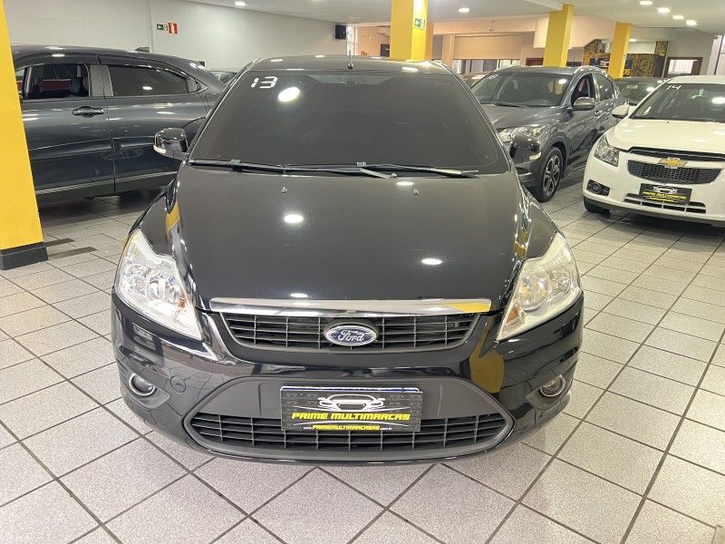 FORD FOCUS 1.6 GLX SEDAN 16V 2013/2013 PRIME MULTIMARCAS CAXIAS DO SUL / Carros no Vale