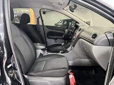 FORD FOCUS 1.6 GLX SEDAN 16V 2013/2013 PRIME MULTIMARCAS CAXIAS DO SUL / Carros no Vale