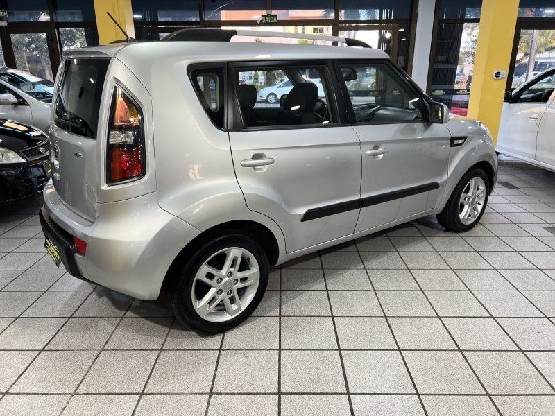 KIA SOUL 1.6 EX 16V 2011/2011 PRIME MULTIMARCAS CAXIAS DO SUL / Carros no Vale
