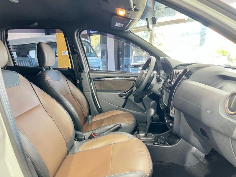 RENAULT DUSTER 2.0 DYNAMIQUE 4X2 16V 2016/2016 PRIME MULTIMARCAS CAXIAS DO SUL / Carros no Vale