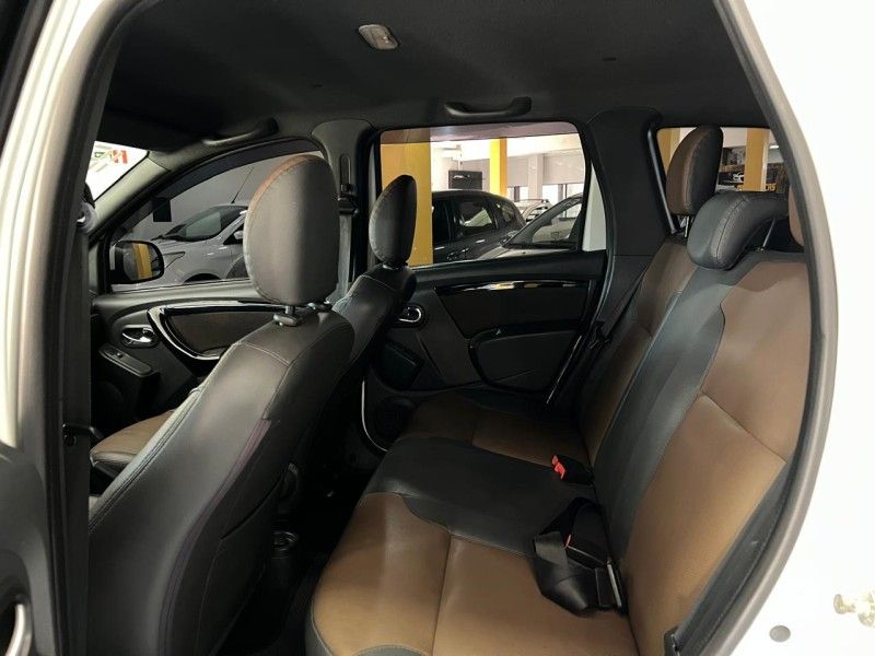 RENAULT DUSTER 2.0 DYNAMIQUE 4X2 16V 2016/2016 PRIME MULTIMARCAS CAXIAS DO SUL / Carros no Vale