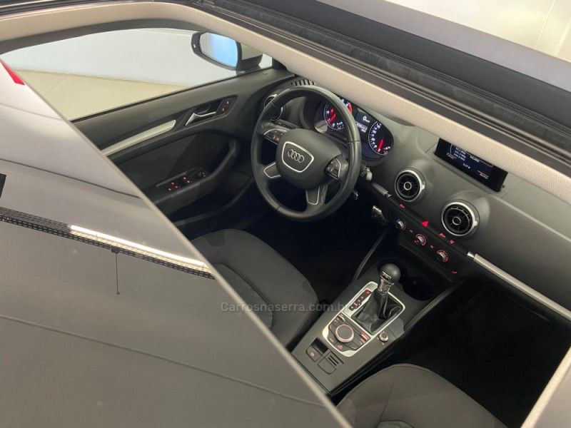 AUDI A3 1.4 TFSI SPORTBACK 16V S-TRONIC 2015/2015 ÓTIMA CAR FLORES DA CUNHA / Carros no Vale AUDI A3 1.4 TFSI SPORTBACK 16V S-TRONIC 2015/2015 ÓTIMA CAR FLORES DA CUNHA / Carros no Vale