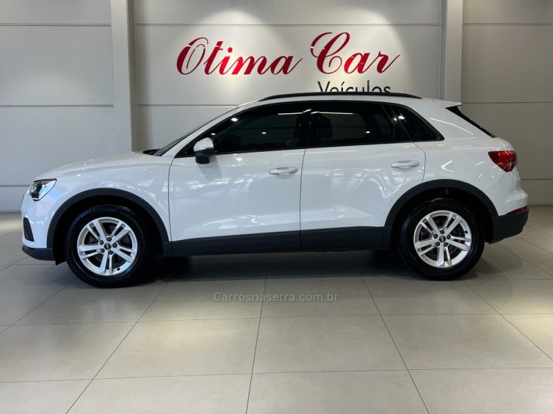 AUDI Q3 1.4 TFSI S TRONIC 16V 2021/2021 ÓTIMA CAR FLORES DA CUNHA / Carros no Vale