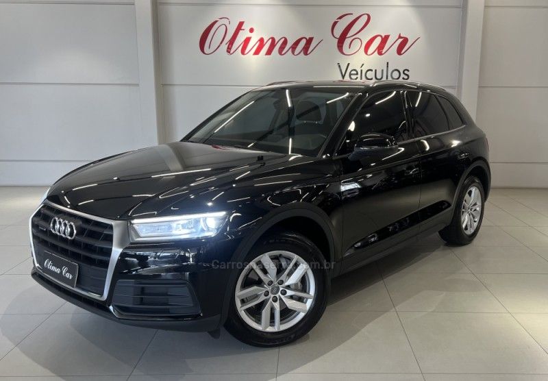 AUDI Q5 2.0 TFSI PRESTIGE QUATTRO 2019/2019 ÓTIMA CAR FLORES DA CUNHA / Carros no Vale