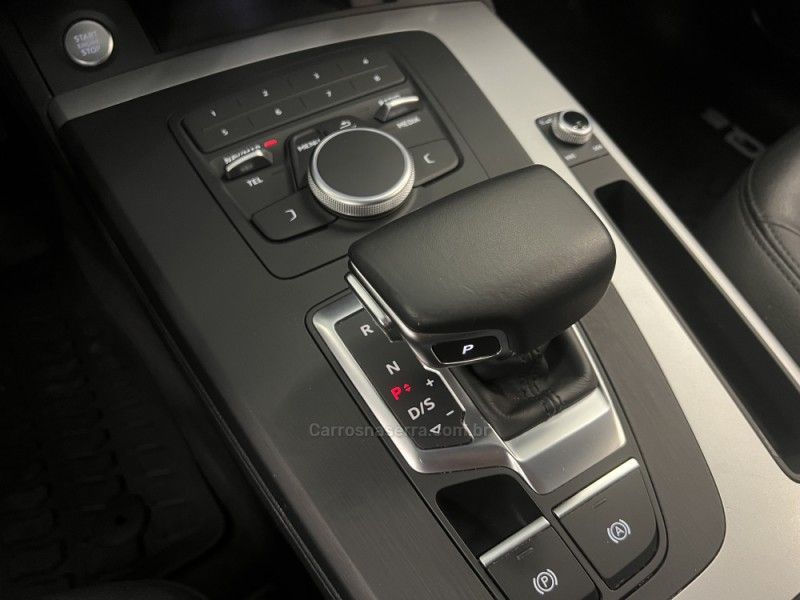 AUDI Q5 2.0 TFSI PRESTIGE QUATTRO 2019/2019 ÓTIMA CAR FLORES DA CUNHA / Carros no Vale