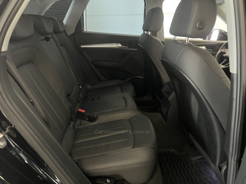 AUDI Q5 2.0 TFSI PRESTIGE QUATTRO 2019/2019 ÓTIMA CAR FLORES DA CUNHA / Carros no Vale