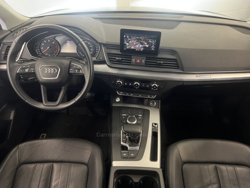 AUDI Q5 2.0 TFSI PRESTIGE QUATTRO 2019/2019 ÓTIMA CAR FLORES DA CUNHA / Carros no Vale