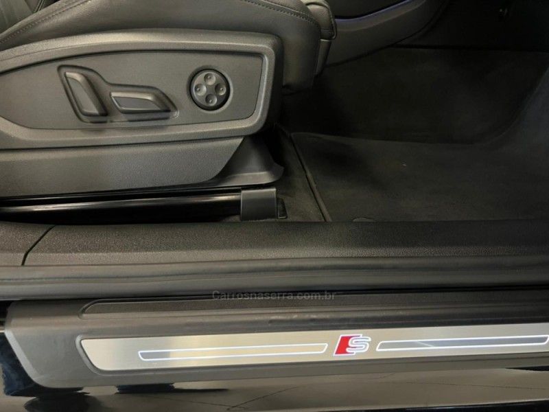 AUDI Q5 2.0 TFSI S-LINE S TRONIC 16V 2021/2022 ÓTIMA CAR FLORES DA CUNHA / Carros no Vale