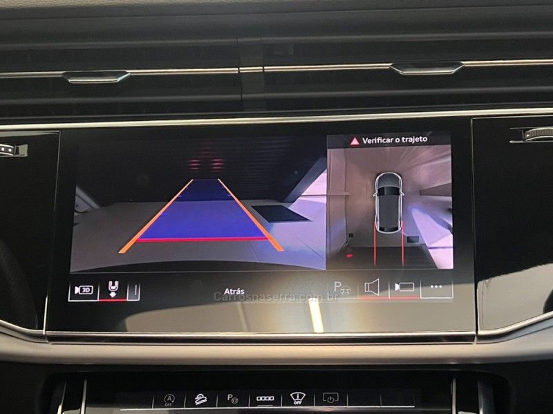 AUDI Q8 3.0 TFSI PERFORMANCE BLACK QUATTRO V6 24V S-TRONIC 2023/2023 ÓTIMA CAR FLORES DA CUNHA / Carros no Vale