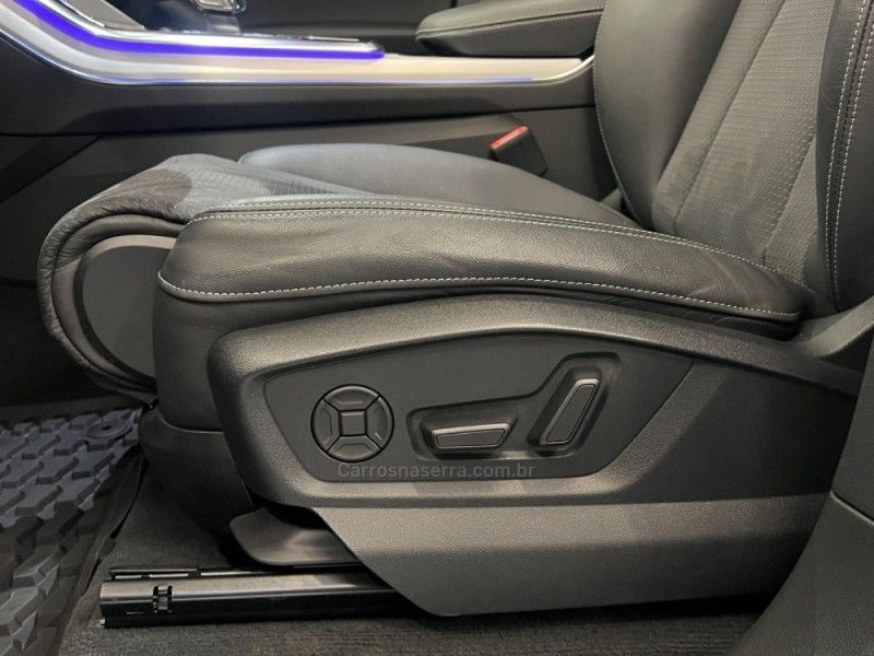 AUDI Q8 3.0 TFSI PERFORMANCE BLACK QUATTRO V6 24V S-TRONIC 2023/2023 ÓTIMA CAR FLORES DA CUNHA / Carros no Vale