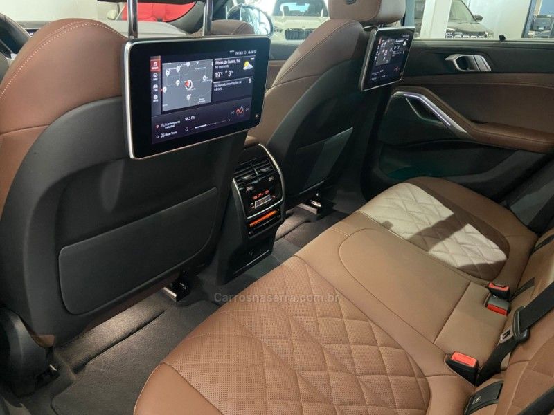 BMW X6 3.0 XDRIVE 40I M SPORT 24V TURBO 2023/2023 ÓTIMA CAR FLORES DA CUNHA / Carros no Vale