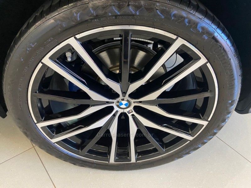 BMW X6 3.0 XDRIVE 40I M SPORT 24V TURBO 2023/2023 ÓTIMA CAR FLORES DA CUNHA / Carros no Vale
