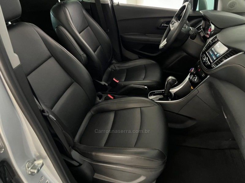 CHEVROLET TRACKER 1.4 16V PREMIER TURBO 2017/2018 ÓTIMA CAR FLORES DA CUNHA / Carros no Vale