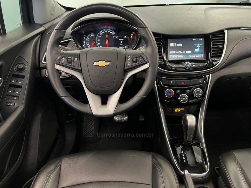 CHEVROLET TRACKER 1.4 16V PREMIER TURBO 2017/2018 ÓTIMA CAR FLORES DA CUNHA / Carros no Vale