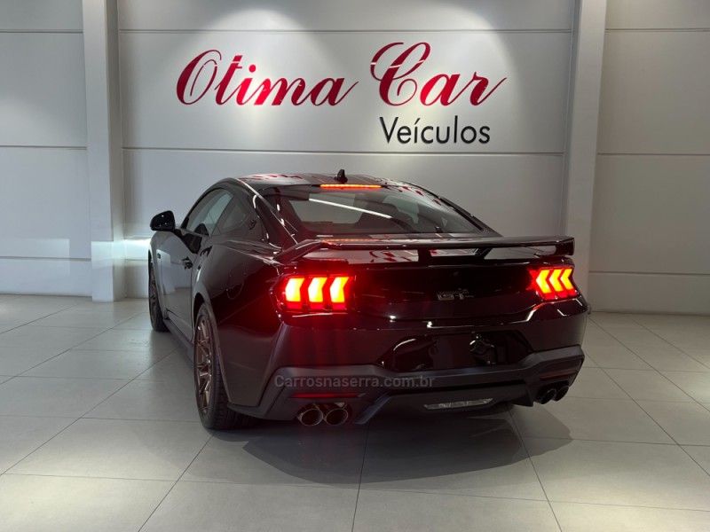 FORD MUSTANG 5.0 GT V8 2025/2025 ÓTIMA CAR FLORES DA CUNHA / Carros no Vale