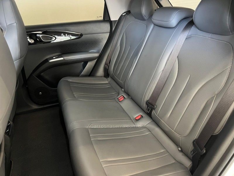 GEELY EX2 MAX 39,4 KW ELÉTRICO 2025/2026 ÓTIMA CAR FLORES DA CUNHA / Carros no Vale