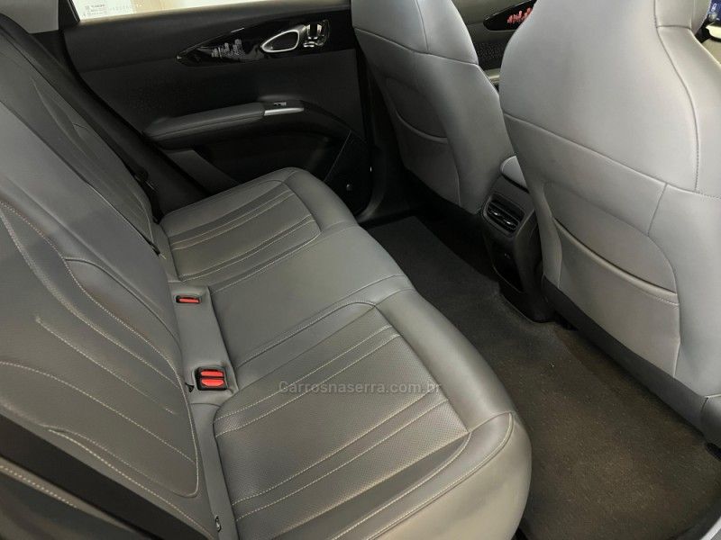 GEELY EX2 MAX 39,4 KW ELÉTRICO 2025/2026 ÓTIMA CAR FLORES DA CUNHA / Carros no Vale