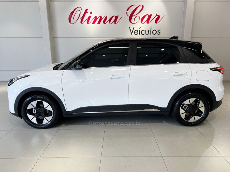 GEELY EX2 MAX 39,4 KW ELÉTRICO 2025/2026 ÓTIMA CAR FLORES DA CUNHA / Carros no Vale