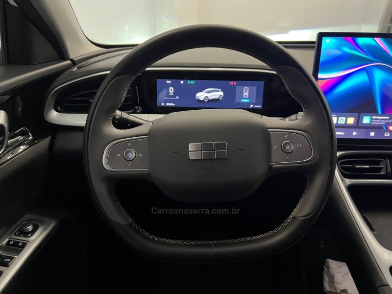 GEELY EX2 MAX 39,4 KW ELÉTRICO 2025/2026 ÓTIMA CAR FLORES DA CUNHA / Carros no Vale