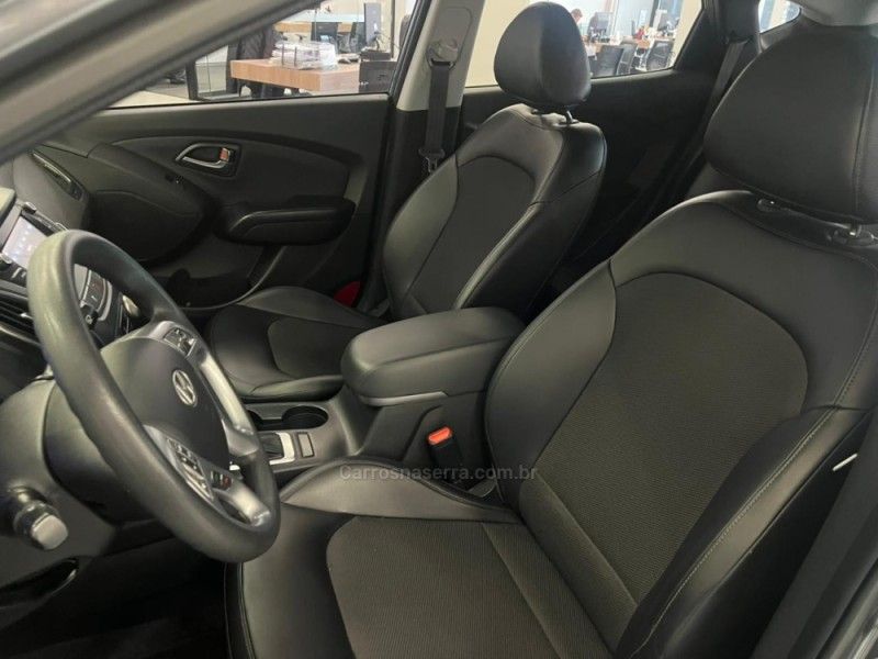 HYUNDAI IX35 2.0 16V 2019/2020 ÓTIMA CAR FLORES DA CUNHA / Carros no Vale
