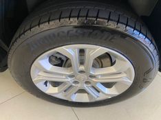 JEEP COMMANDER 1.3 LONGITUDE T270 16V 4X2 TURBO 2023/2023 ÓTIMA CAR FLORES DA CUNHA / Carros no Vale