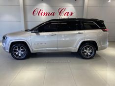 JEEP COMMANDER 2.0 OVERLAND T380 16V 4X4 TURBO 2022/2023 ÓTIMA CAR FLORES DA CUNHA / Carros no Vale
