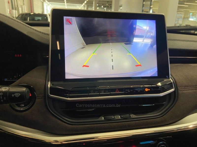 JEEP COMMANDER 2.0 OVERLAND T380 16V 4X4 TURBO 2022/2023 ÓTIMA CAR FLORES DA CUNHA / Carros no Vale JEEP COMMANDER 2.0 OVERLAND T380 16V 4X4 TURBO 2022/2023 ÓTIMA CAR FLORES DA CUNHA / Carros no Vale