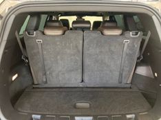 JEEP COMMANDER 2.0 OVERLAND T380 16V 4X4 TURBO 2022/2023 ÓTIMA CAR FLORES DA CUNHA / Carros no Vale