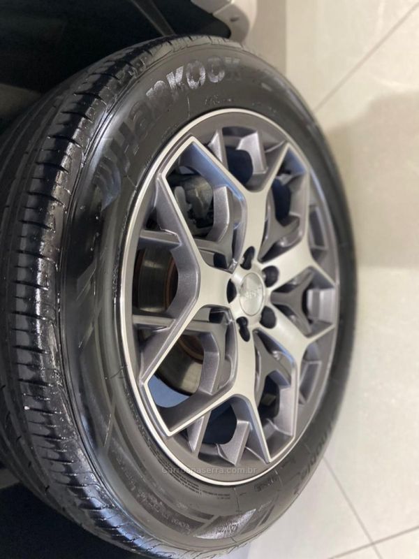 JEEP COMMANDER 2.0 OVERLAND T380 16V 4X4 TURBO 2022/2023 ÓTIMA CAR FLORES DA CUNHA / Carros no Vale