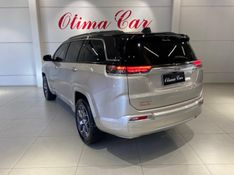 JEEP COMMANDER 2.0 OVERLAND T380 16V 4X4 TURBO 2022/2023 ÓTIMA CAR FLORES DA CUNHA / Carros no Vale