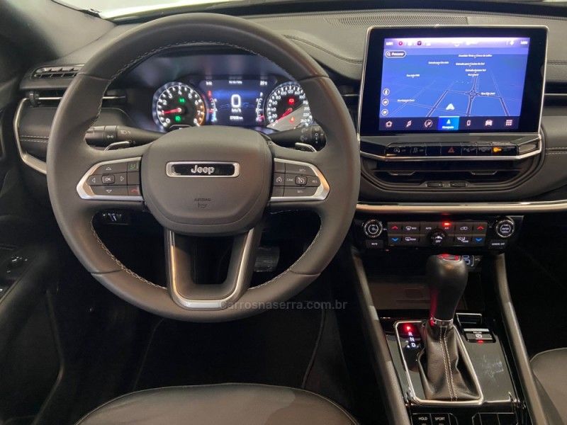 JEEP COMPASS 1.3 80 ANOS T270 16V TURBO 4X2 2021/2022 ÓTIMA CAR FLORES DA CUNHA / Carros no Vale