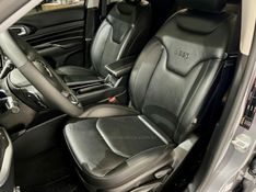 JEEP COMPASS 1.3 LONGITUDE T270 16V TURBO 2024/2025 ÓTIMA CAR FLORES DA CUNHA / Carros no Vale