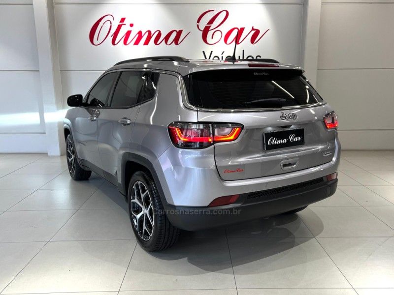 JEEP COMPASS 1.3 LONGITUDE T270 16V TURBO 2024/2025 ÓTIMA CAR FLORES DA CUNHA / Carros no Vale