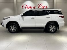 TOYOTA HILUX SW4 2.7 SRV 4X2 16V 7 LUGARES 2018/2019 ÓTIMA CAR FLORES DA CUNHA / Carros no Vale