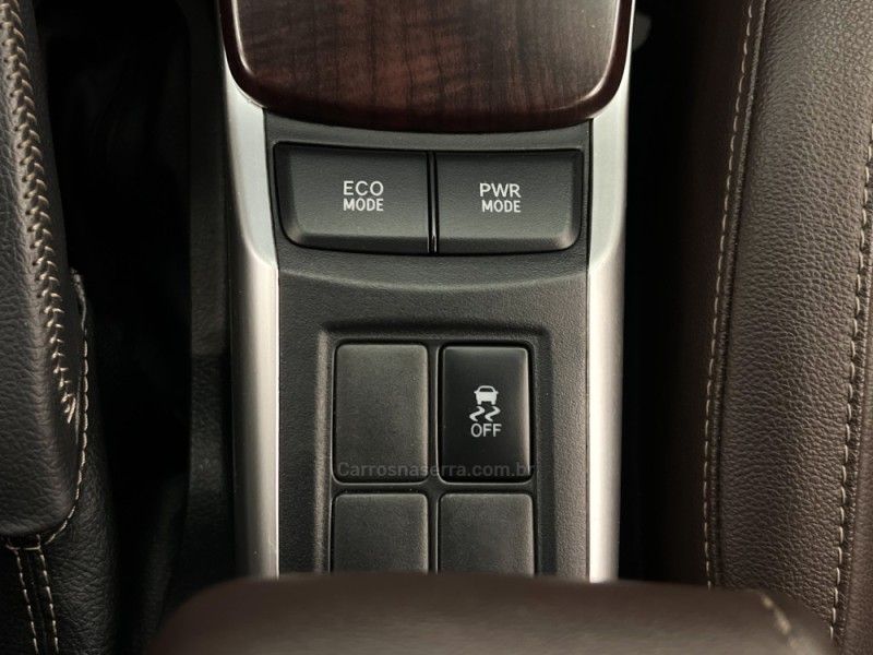 TOYOTA HILUX SW4 2.7 SRV 4X2 16V 7 LUGARES 2018/2019 ÓTIMA CAR FLORES DA CUNHA / Carros no Vale