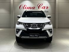 TOYOTA HILUX SW4 2.7 SRV 4X2 16V 7 LUGARES 2018/2019 ÓTIMA CAR FLORES DA CUNHA / Carros no Vale