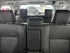 TOYOTA HILUX SW4 2.8 SRX 4X4 7 LUGARES 16V TURBO INTERCOOLER 2023/2024 ÓTIMA CAR FLORES DA CUNHA / Carros no Vale