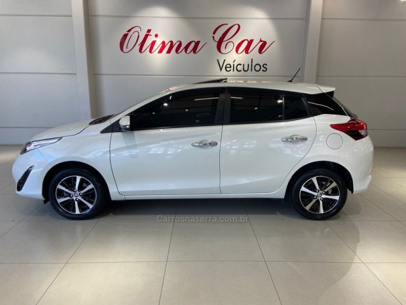 TOYOTA YARIS 1.5 XLS CONNECT 16V 2019/2020 ÓTIMA CAR FLORES DA CUNHA / Carros no Vale