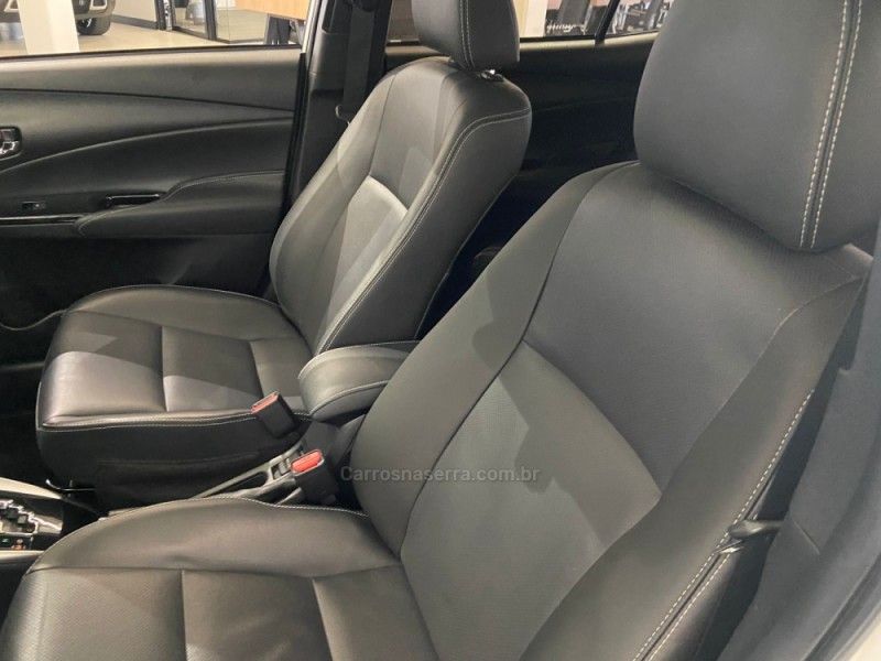 TOYOTA YARIS 1.5 XLS CONNECT 16V 2019/2020 ÓTIMA CAR FLORES DA CUNHA / Carros no Vale