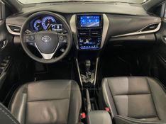 TOYOTA YARIS 1.5 XLS CONNECT 16V 2019/2020 ÓTIMA CAR FLORES DA CUNHA / Carros no Vale