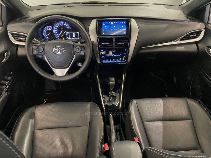 TOYOTA YARIS 1.5 XLS CONNECT 16V 2019/2020 ÓTIMA CAR FLORES DA CUNHA / Carros no Vale