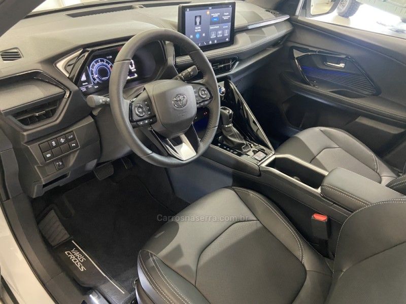 TOYOTA YARIS CROSS 1.5 XRX 16V 2026/2026 ÓTIMA CAR FLORES DA CUNHA / Carros no Vale