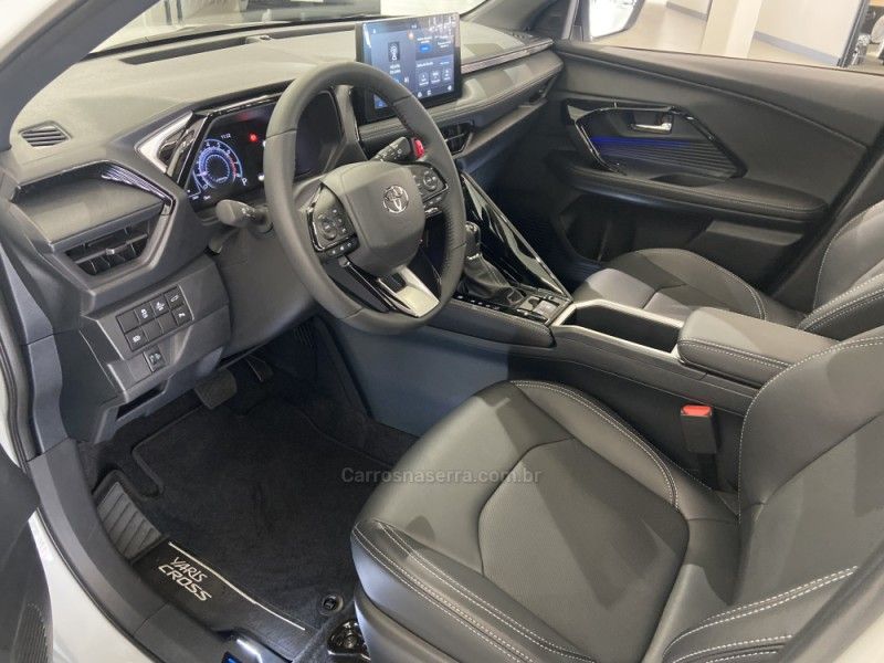 TOYOTA YARIS CROSS 1.5 XRX 16V 2026/2026 ÓTIMA CAR FLORES DA CUNHA / Carros no Vale