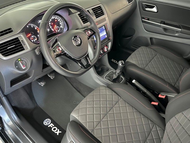 VOLKSWAGEN FOX 1.6 MSI XTREME 8V 2018/2019 ÓTIMA CAR FLORES DA CUNHA / Carros no Vale