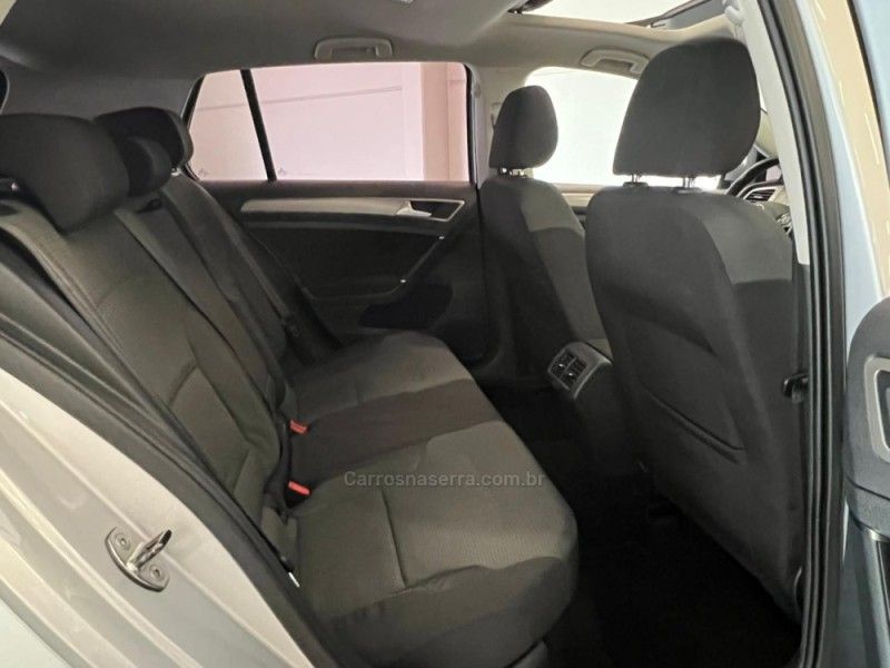 VOLKSWAGEN GOLF 1.4 TSI COMFORTLINE 16V 2015/2015 ÓTIMA CAR FLORES DA CUNHA / Carros no Vale